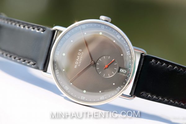 Nomos Metro 38 Date 1103