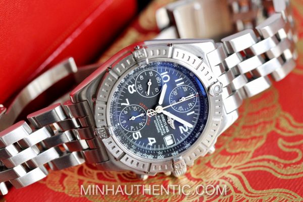 Breitling Chronomat Blackbird A13353