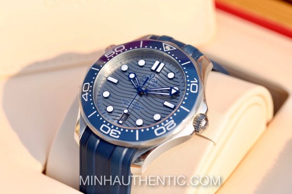 Omega Seamaster Diver 300m Co-Axial Master Chronometer 210.32.42.20.06.001