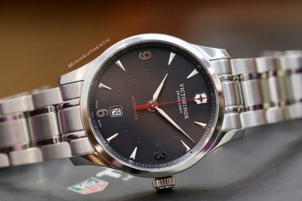 Victorinox Swiss Army Automatic