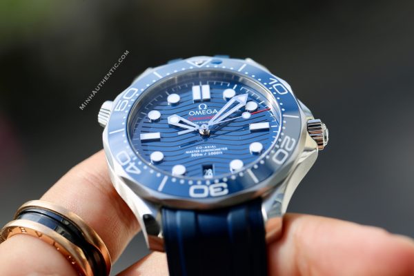 Omega Seamaster Diver 300m Master Co-Axial 210.32.42.20.03.001