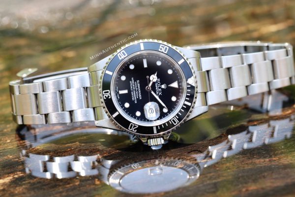 Rolex Submariner Date 16610