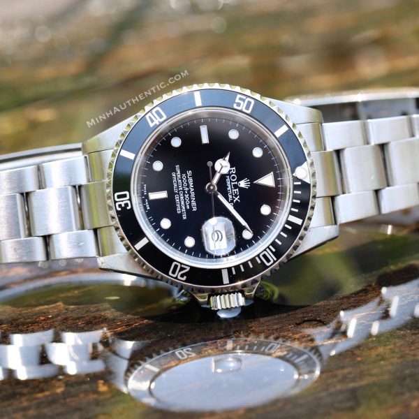 Rolex Submariner Date 16610