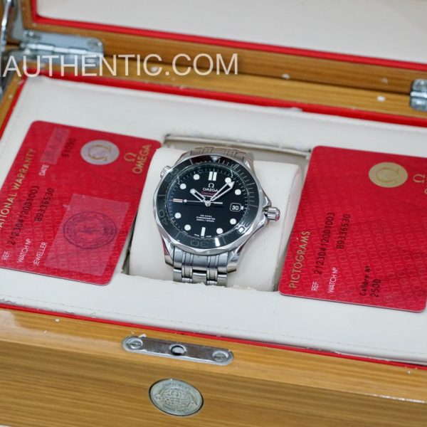 Omega Seamaster Diver 300m Co-Axial Chronometer 41mm Black 212.30.41.20.01.003
