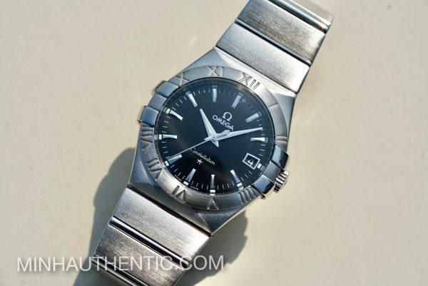 Omega Constellation Quartz 35mm Black 123.10.35.60.01.001 - Hình ảnh 12