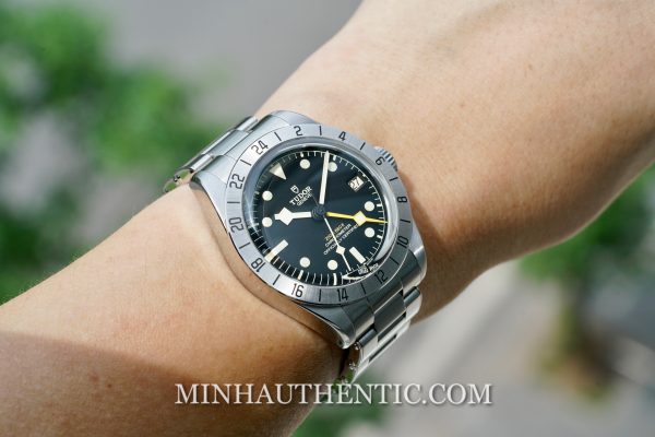 Tudor Black Bay Pro 79470-0001