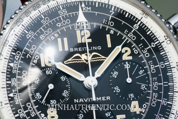 Navitimer 806 dial