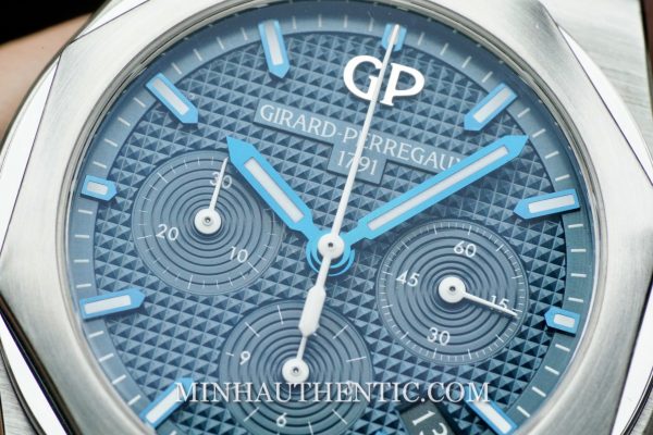 Girard Perregaux Laureato Chronograph 38mm Blue 81040-11-431-BB4A dial