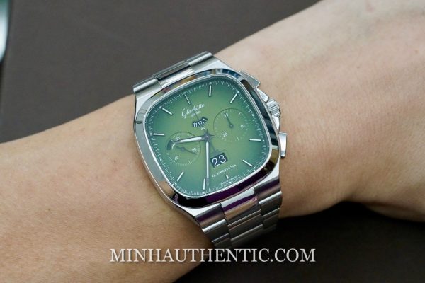 Glashutte Original Seventies Chronograph Panorama Date “Fab Green” 1-37-02-09-02-70