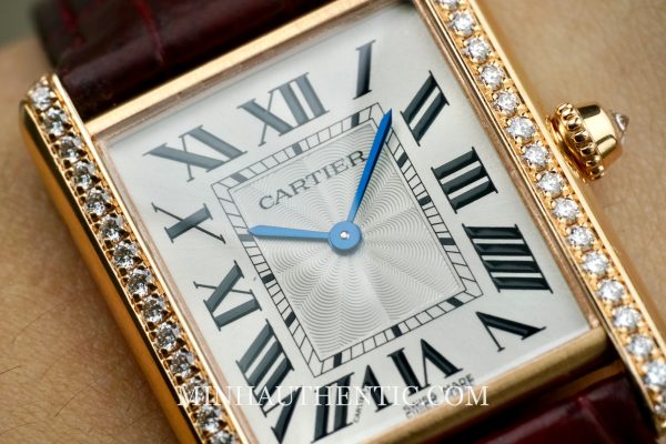 Cartier tank louis dial