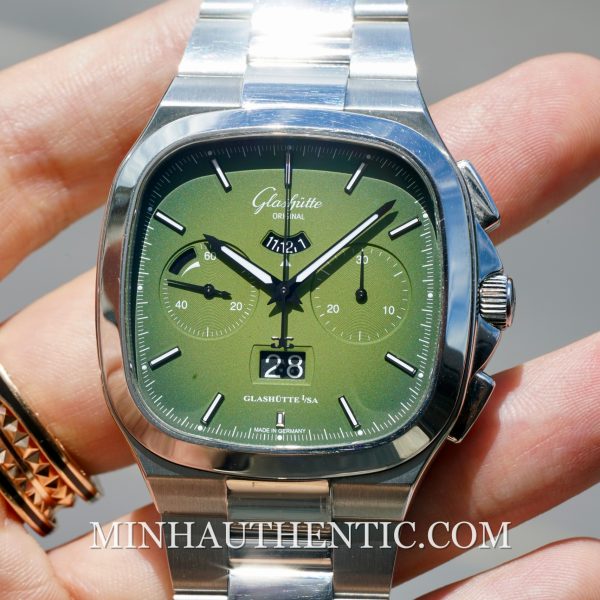 Glashutte Original Seventies Chronograph Fab Green 1-37-02-09-02-70