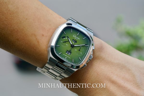 Glashutte Original Seventies Chronograph Panorama Date “Fab Green” 1-37-02-09-02-70