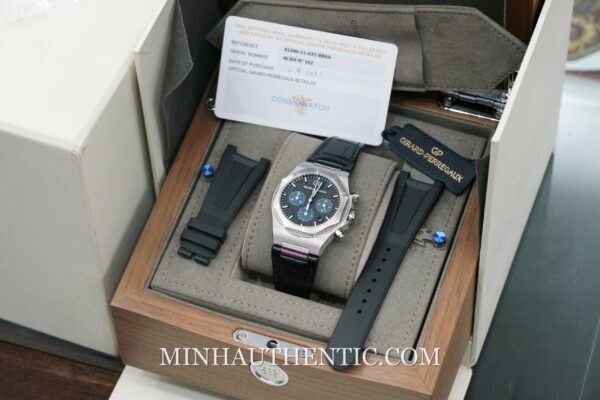 Girard Perregaux Laureato Chronograph 38mm Black/Blue 81040-11-631-BB6A