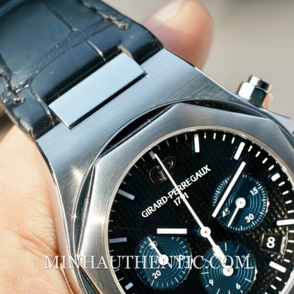 Girard Perregaux Laureato Chronograph 38mm Black/Blue 81040-11-631-BB6A