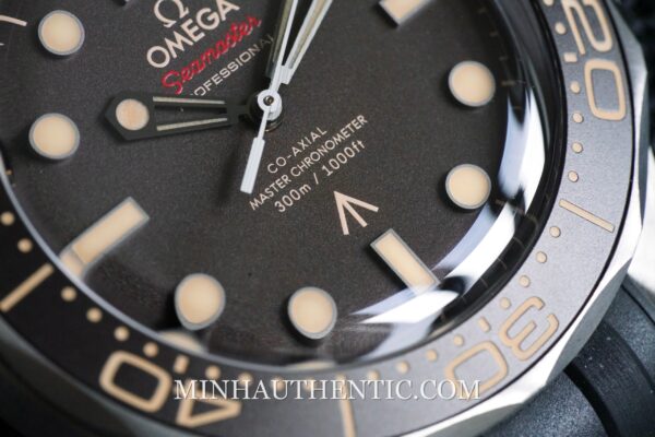 Omega Seamaster Diver 300m 007 Edition 210.92.42.20.01.001