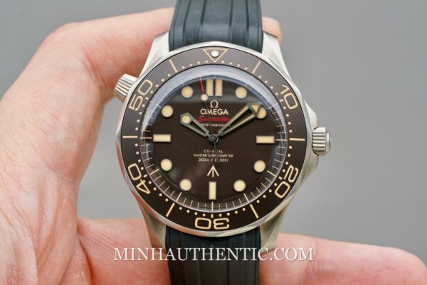 Omega Seamaster Diver 300m 007 Edition 210.92.42.20.01.001