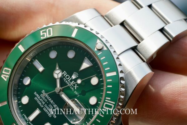 Rolex Submariner Date “Hulk” 116610LV