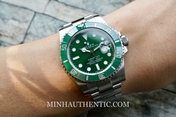 Rolex Submariner Date “Hulk” 116610LV