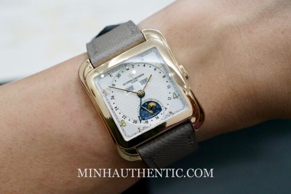 Vacheron Constantin Historiques Toledo 1952 Complete Calendar Yellow Gold 47300/000J-9065 - Hình ảnh 13