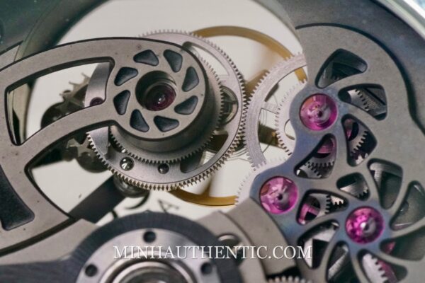 Corum Admiral's Cup Seafender Tourbillon GMT White Gold - Hình ảnh 12