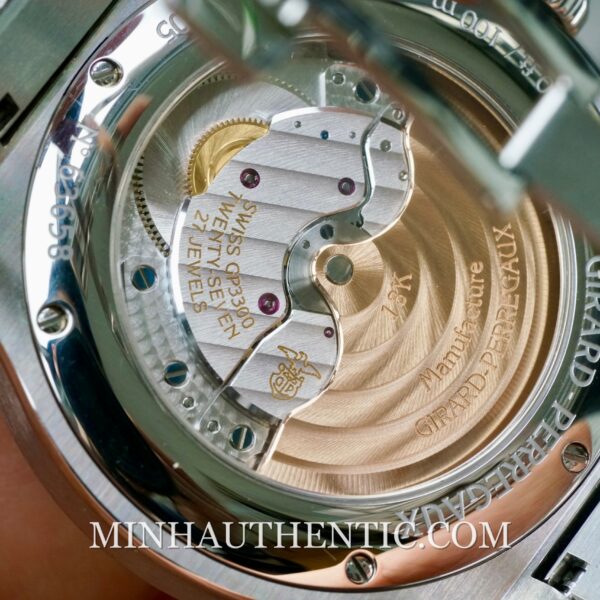 Girard Perregaux Laureato 38mm Midnight Blue 81005-11-3460-1CM