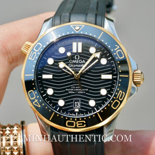 Omega Seamaster Diver 300m Yellow Gold Steel Rubber 210.22.42.20.01.001