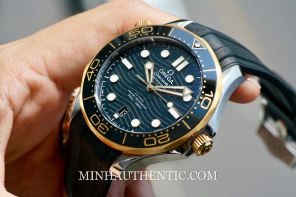Omega Seamaster Diver 300m Yellow Gold Steel Rubber 210.22.42.20.01.001 - Ảnh 3