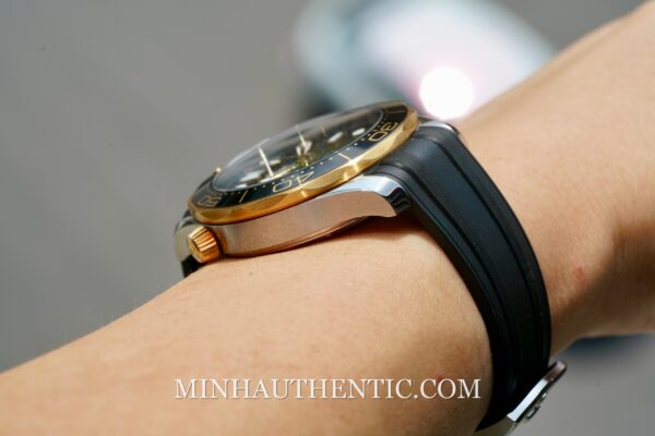 Omega Seamaster Diver 300m Yellow Gold Steel Rubber 210.22.42.20.01.001 - Ảnh 10